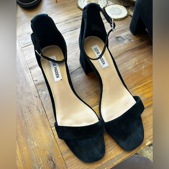 Steve Madden heels - Picture 2 of 4